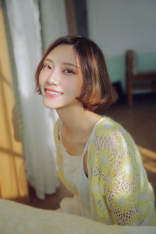 美女翘臀少妇啪啪呻吟流水